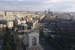 1194481485_800px-madrid-plazademoncloa-20050220-1